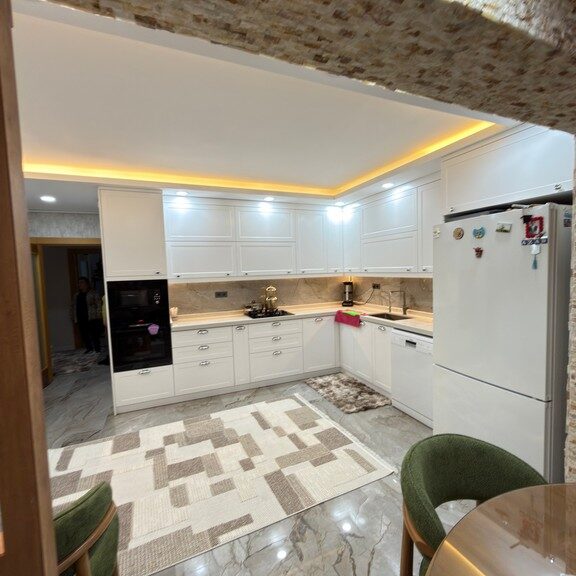 Kulpsuz Akrilik mutfak dolabı